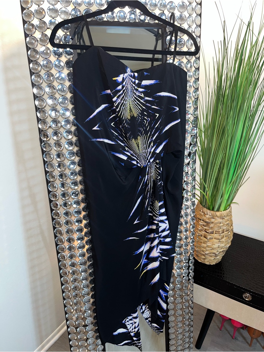 Beautiful Women’s All Dress Abstract Dress Size L